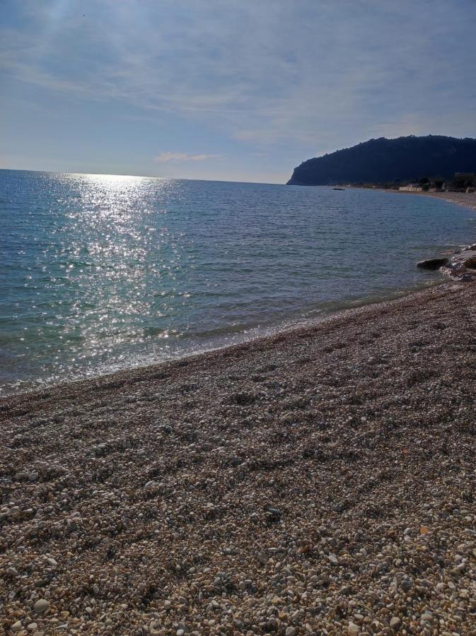 Casa Vacanze Rinaldi Mattinata Eksteriør bilde